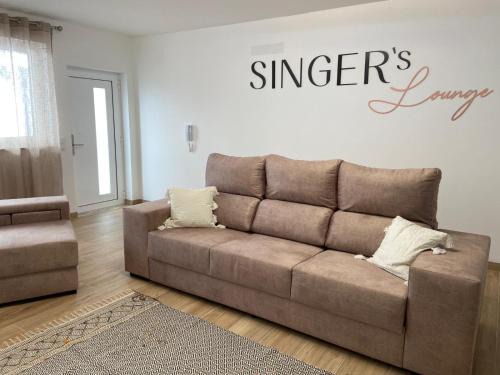 Singer's Lounge
