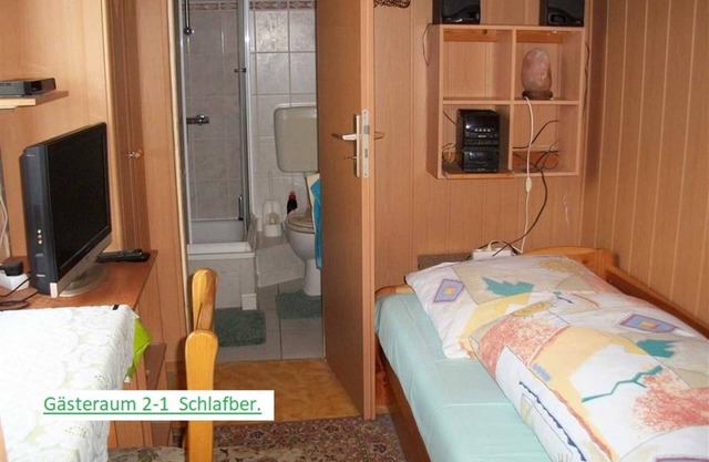 Single Room (GR 2-1) - Mellin House