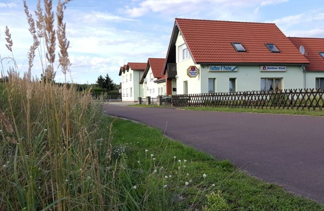 Single room with bathroom