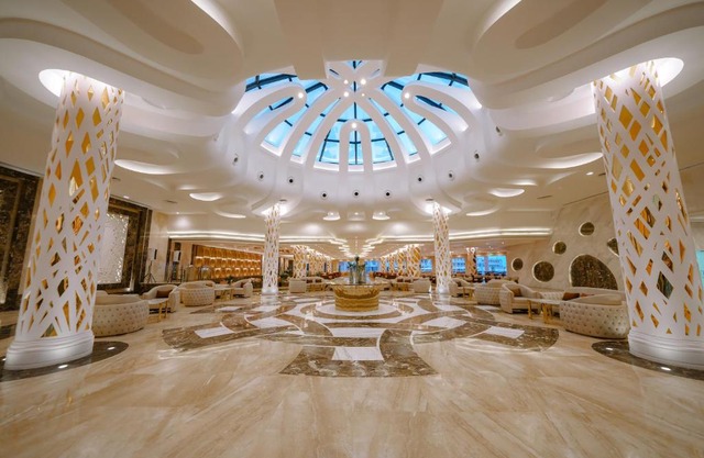 SIRENA BEACH RESORT & SPA