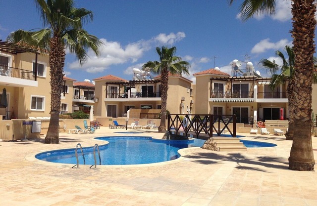 Sirena Sunrise, Cute Pool, Free Wifi, 15 Min walk to Beach or Shopping Mall