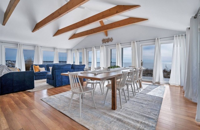 Sister Sands, waterfront Boho Beach House on the Long Island Sound-Westbrook,CT