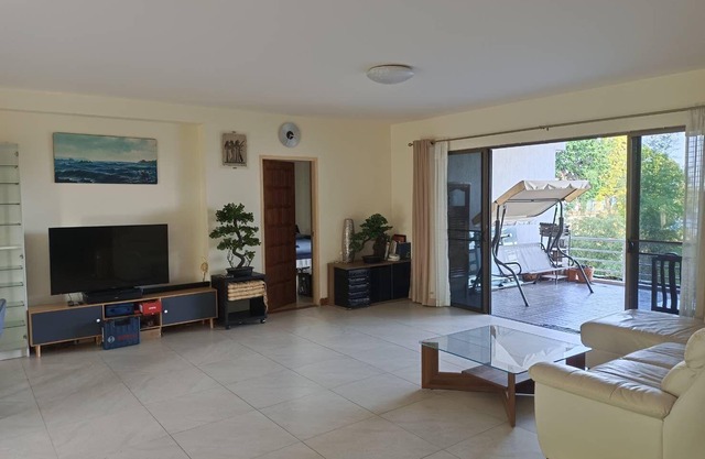 Situated in rayong, just 100m from Private Beach, seaviewCondo 3bedrooms 166sqm