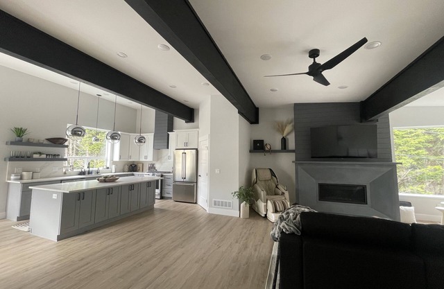 Ski Condo with Hot Tub & Sauna