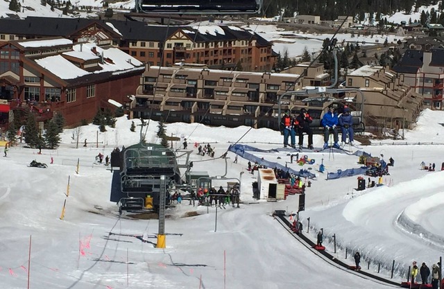 Ski-In/Ski-Out Super Bee Lift
