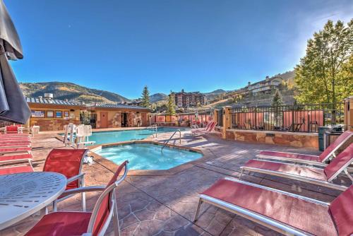 Ski-InandSki-Out Studio at Sundial Lodge with Hot Tub!