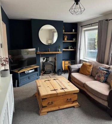 Skye Terrace, cosy 2 bed close to the city centre.