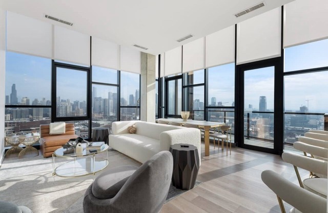 Skyline View Duo for Groups: Unmatched Luxury Stay