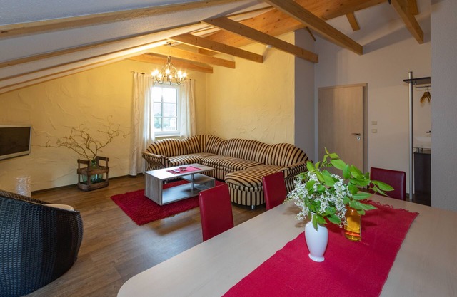 Sleeping in the wine barrel 1, bedroom, living room/kitchenette, shower/WC - Fruit dreams Sleeping