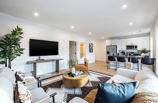 Sleeps 90 | Brand New Modern Condos | The Heights