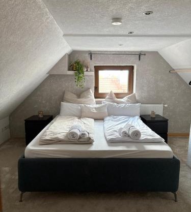 Small House park free at street