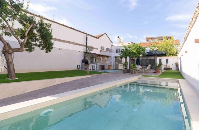 Small house with garden and pool