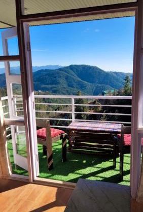 Small Victories Mountain Stay