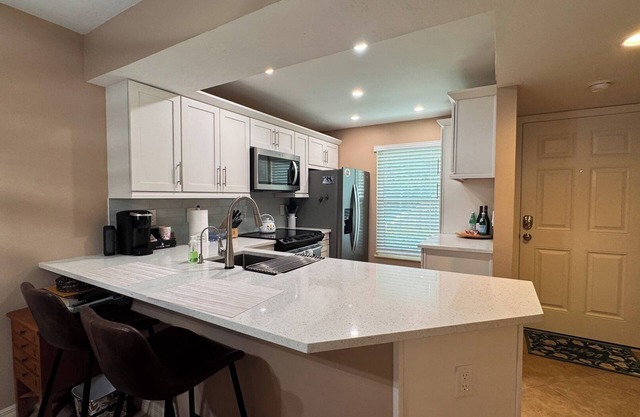 Smokehouse Bay 812: Beautiful Condo close to restaurants, shopping