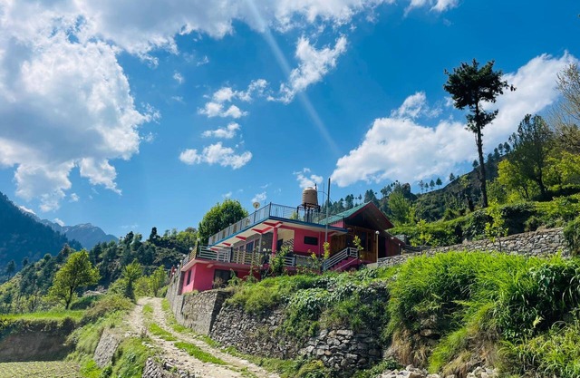 Snow and Field View Homestay