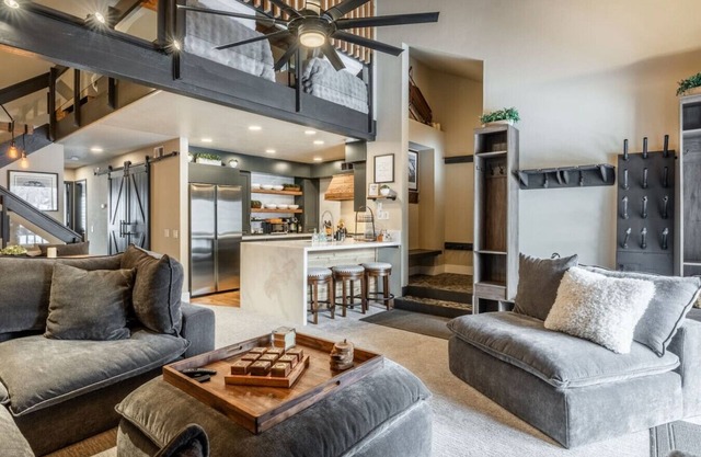 Snowcreek Retreat Mammoth - 3 Bedroom 3 Bathroom