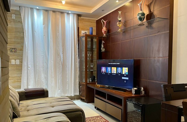 Sobrado, 3 Andares, com Hidro, a 15 Min do Barra e Praia de Belas Shopping