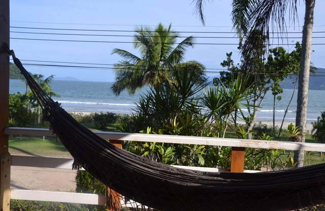 Sobrado foot in the sand, overlooking 180 the beach, balcony, 6 bedrooms and 3 bathrooms