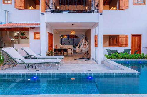 Solar da Matutina- Centro Histórico a 4 min da Rua do Lazer- Casa nova com piscina e vista maravilhosa