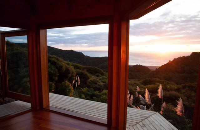 Solo Meditation Retreat Cabin