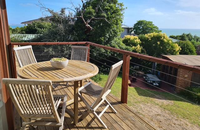 Somers holiday haven - great sea views, close to beach