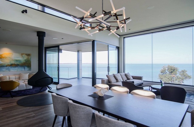 Somers Sanctuary | Clifftop Luxury with Pool & Sauna