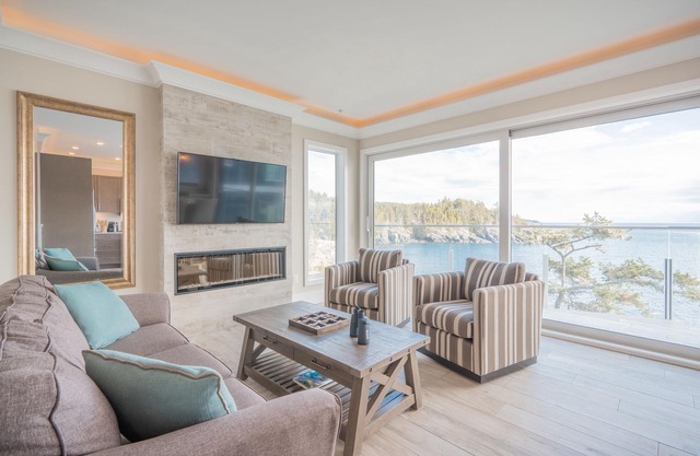 SookePoint Ocean Cottage Resort