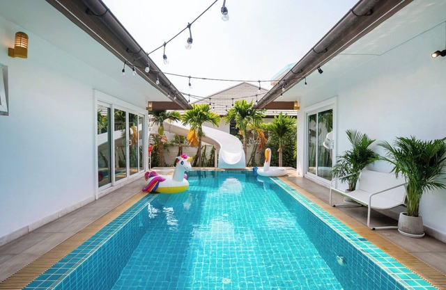 Sorrento Pool Villa Bang Lamung Pattaya