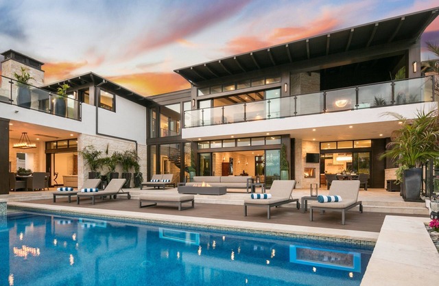 South Bay Beach Front Luxury Mansion - Ocean Views