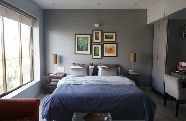 South Mumbai airy bedroom in a beautiful location