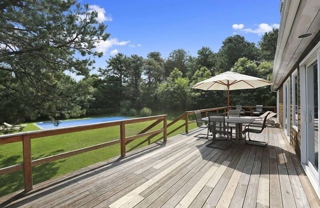 SOUTHAMPTON LUXURY 5 BEDROOM GETAWAY !