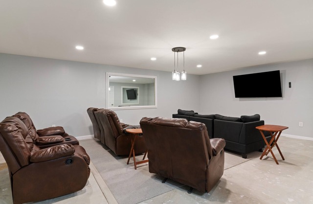Southern Comfort Retreat | 5 Bed, 3 Bath
