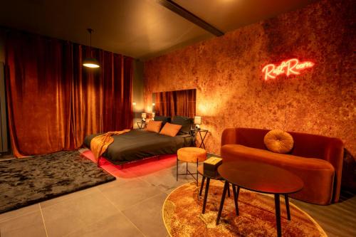 Spa Rust Room