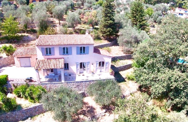 Spacieuse Villa vue mer Baie de Cannes et Iles de Lérins Calme Absolu