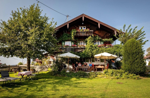 Spacious, renovated farmhouse in its own garden