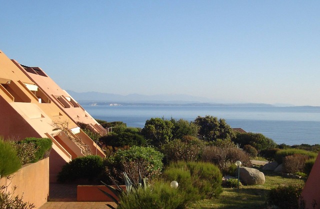 SPACIOUS HOUSE DIRECTLY ON THE SEA with free Wi-Fi