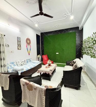 Spacious 1bhk Non Ac - By Tulsi Homestay