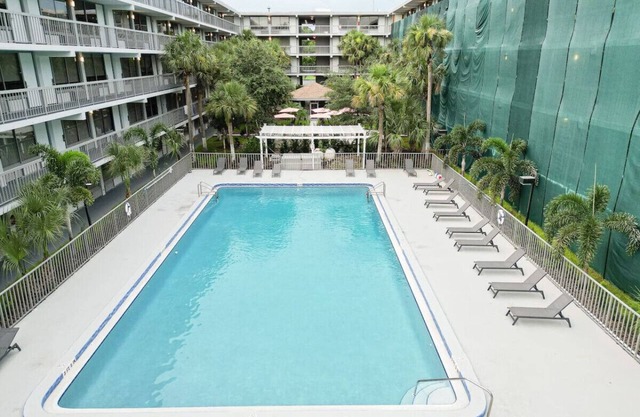 Spacious 1BR Condo in Kissimmee minutes to disney