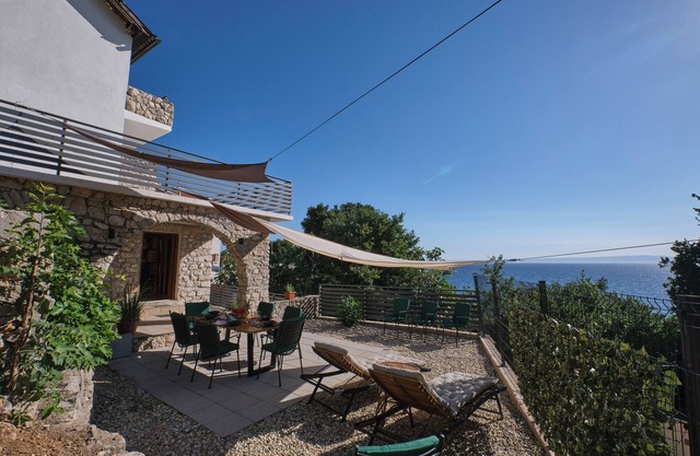 Spacious 2 bedroom, living room, 2 bathroom house BAYA, with outdoor terraces,