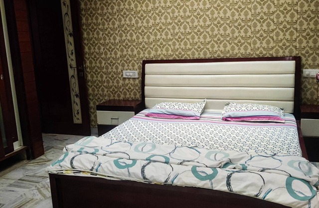 Spacious 3-bedroom apartment with AC, WiFi in tranquil Ludhiana