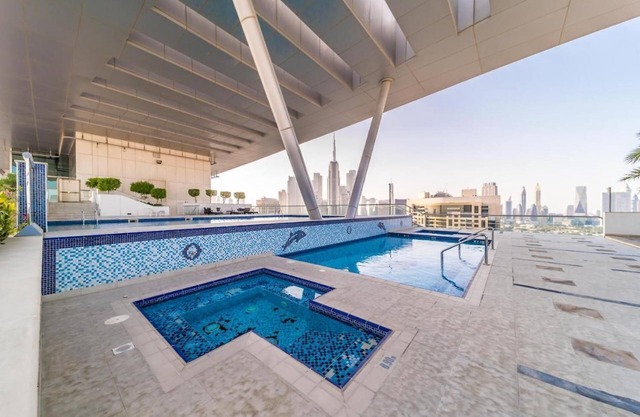 Spacious 3-bedroom Apartment With Canal View In Business Bay