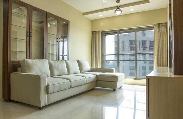 Spacious 3BHK 220 sq.m. Apartment in the Heart of Mumbai at Andheri West