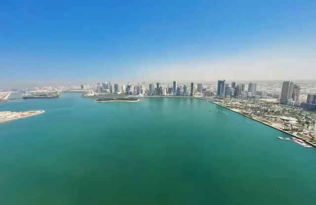 Spacious 3BR Apartment with Stunning Lake View