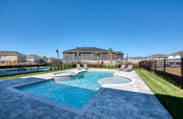 Spacious 5-bedroom home with a Private Pool