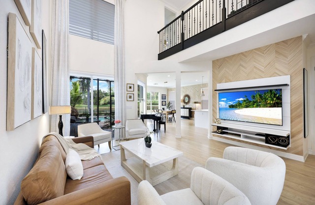 Spacious 5 BR/3 BA Family Home located in south Fort Myers, Pool & Lake Views