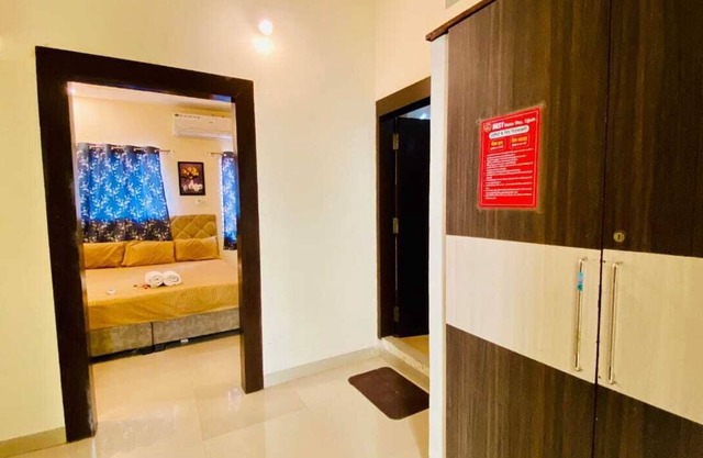 Spacious 6-bedroom building in vibrant Ujjain with AC