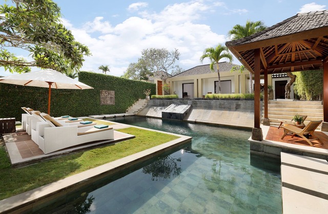 Spacious, 7 Bedroom Villa in Canggu