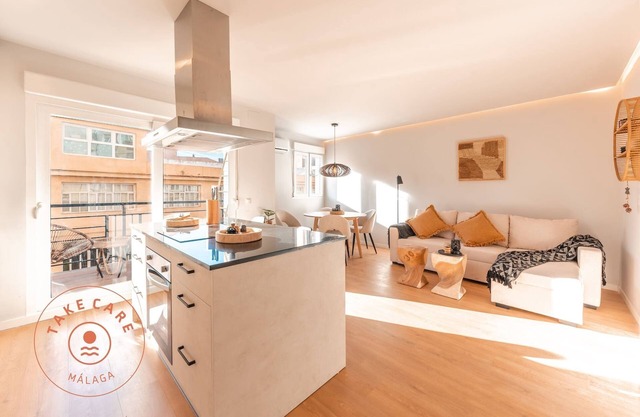 Spacious apartment in Malaga - TakeCareMalaga