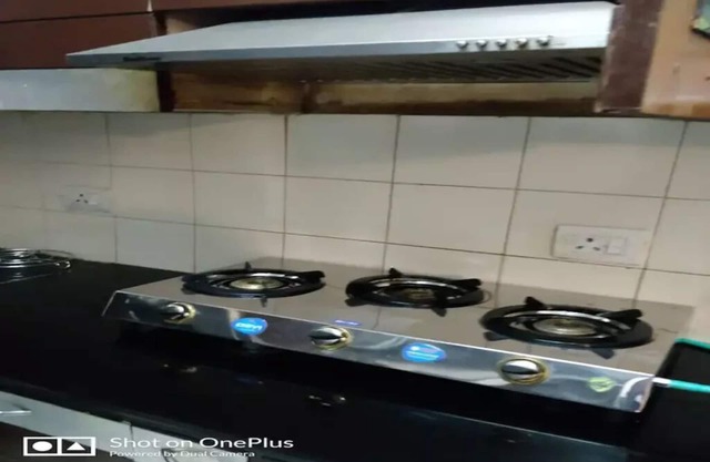 Spacious apartment with all basic amenities with extravagnant