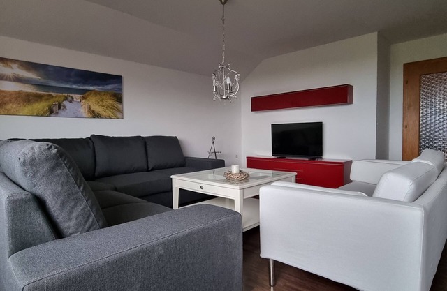 spacious apartment with terrace, no mass tourism, WiFi, no city tax